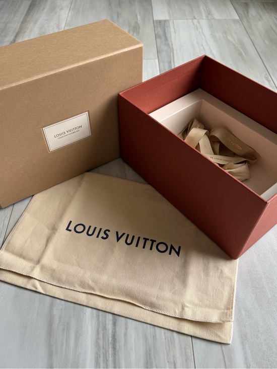 Louis Vuitton Other - Louis Vuitton LV Authentic Collection Croisiere Cruise 2027 EMPTY Box w/ Ribbon